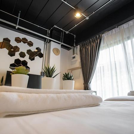 My Loft Hotel Sha Chiang Mai Exteriör bild
