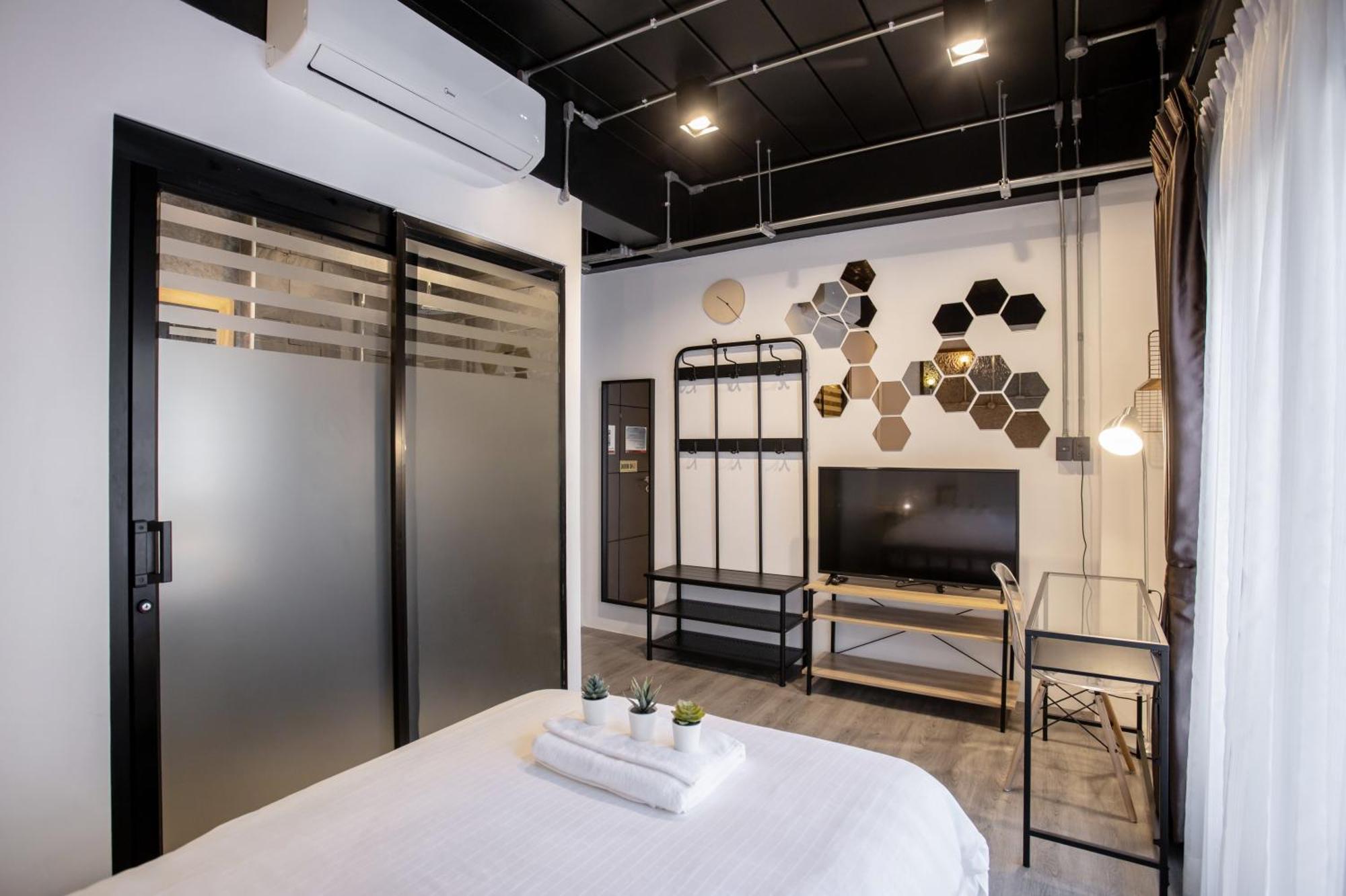 My Loft Hotel Sha Chiang Mai Exteriör bild